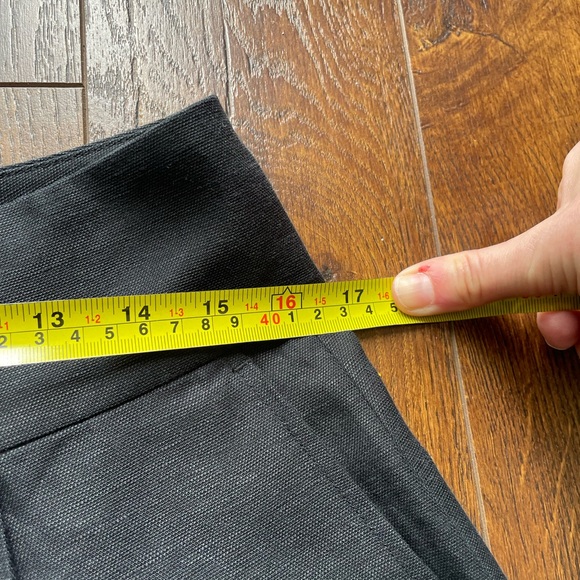 Large NWT Club Monaco Linen High Waist Bermuda Shorts. Sz 8. Black. - Picture 6 of 9